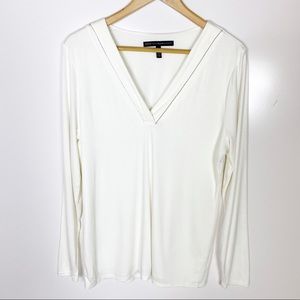 ☀️WHBM long sleeves v neck shirt☀️